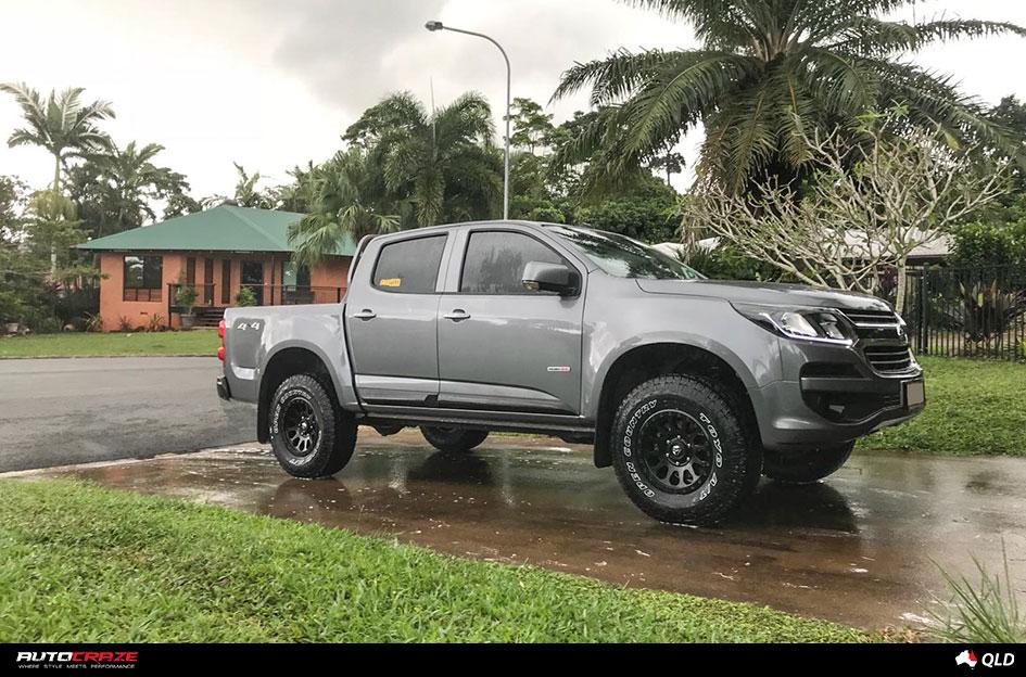HOLDEN COLORADO VECTOR MATTE BLACK